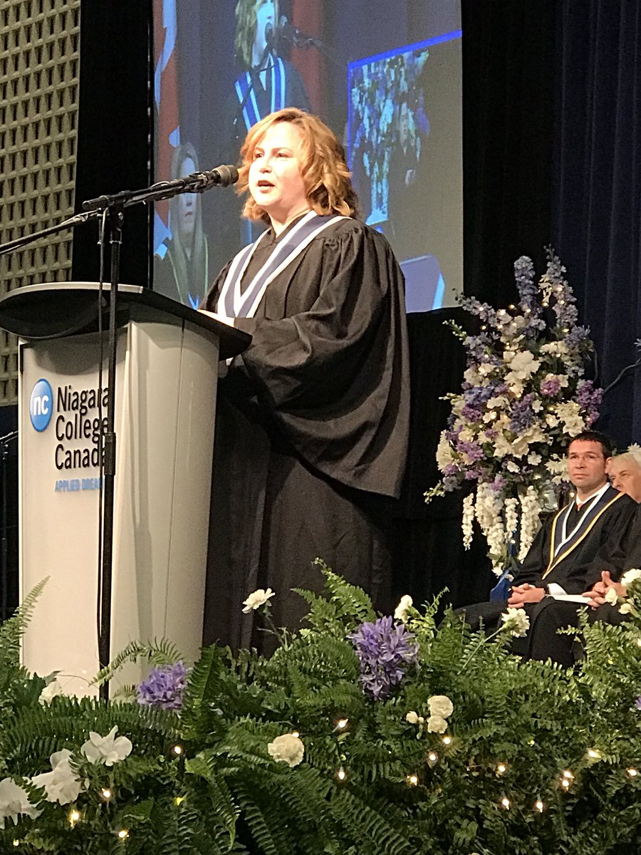 ERdocsCanada's tweet photo. Dr Amanda Bell, @MacHealthSci NRC Assisstant Dean, delivers the guest speaker address at @niagaracollege class of 2017 convocation. https://t.co/Y62iaD4uCx