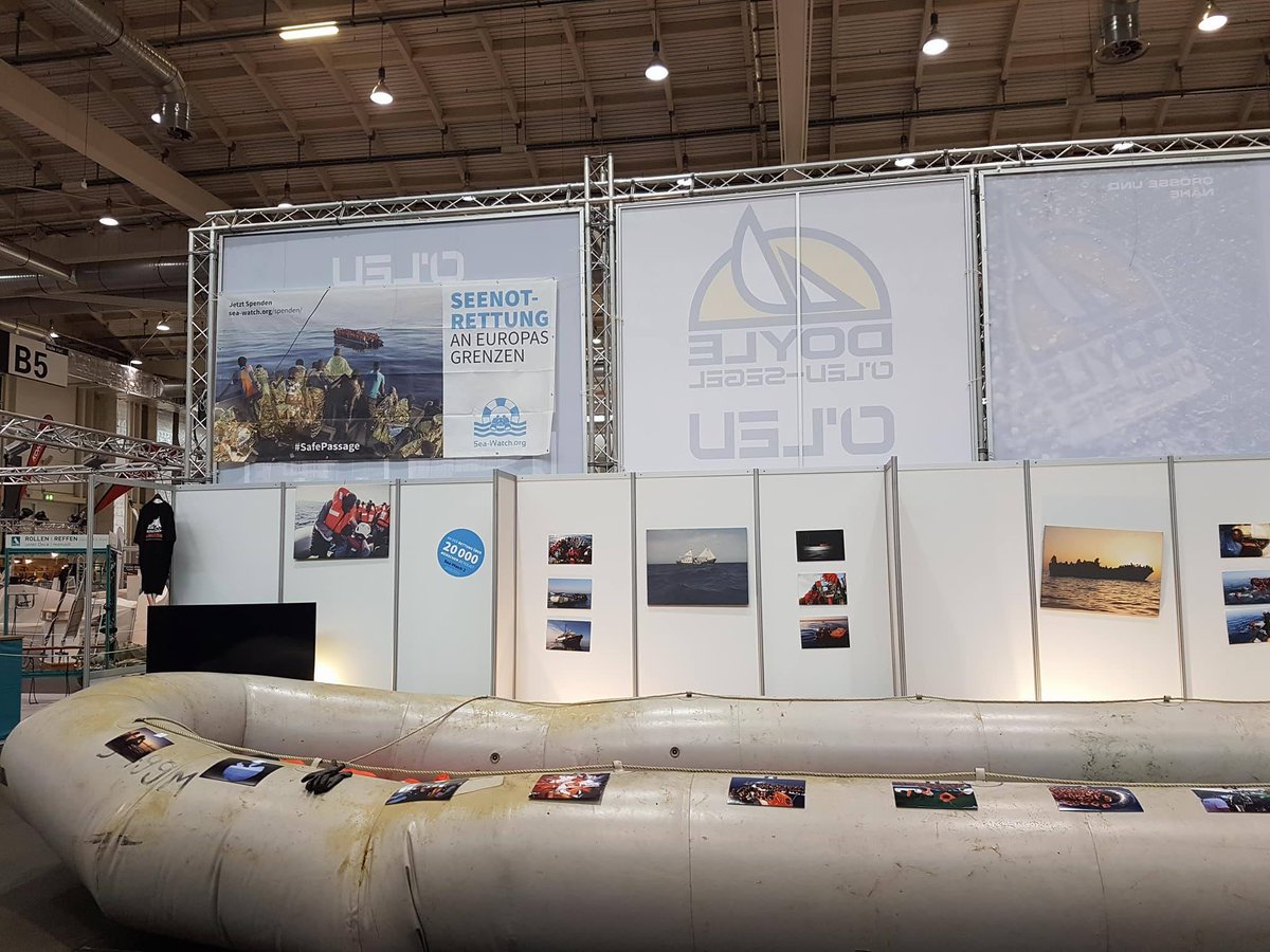 seawatchcrew's tweet photo. Unterstützt uns auf der #Hanseboot in Hamburg. Halle B5 beim großen grauen Boot. Zum Kennenlernen, Fragen stellen & Shirts kaufen! https://t.co/7AlCC4e6CN
