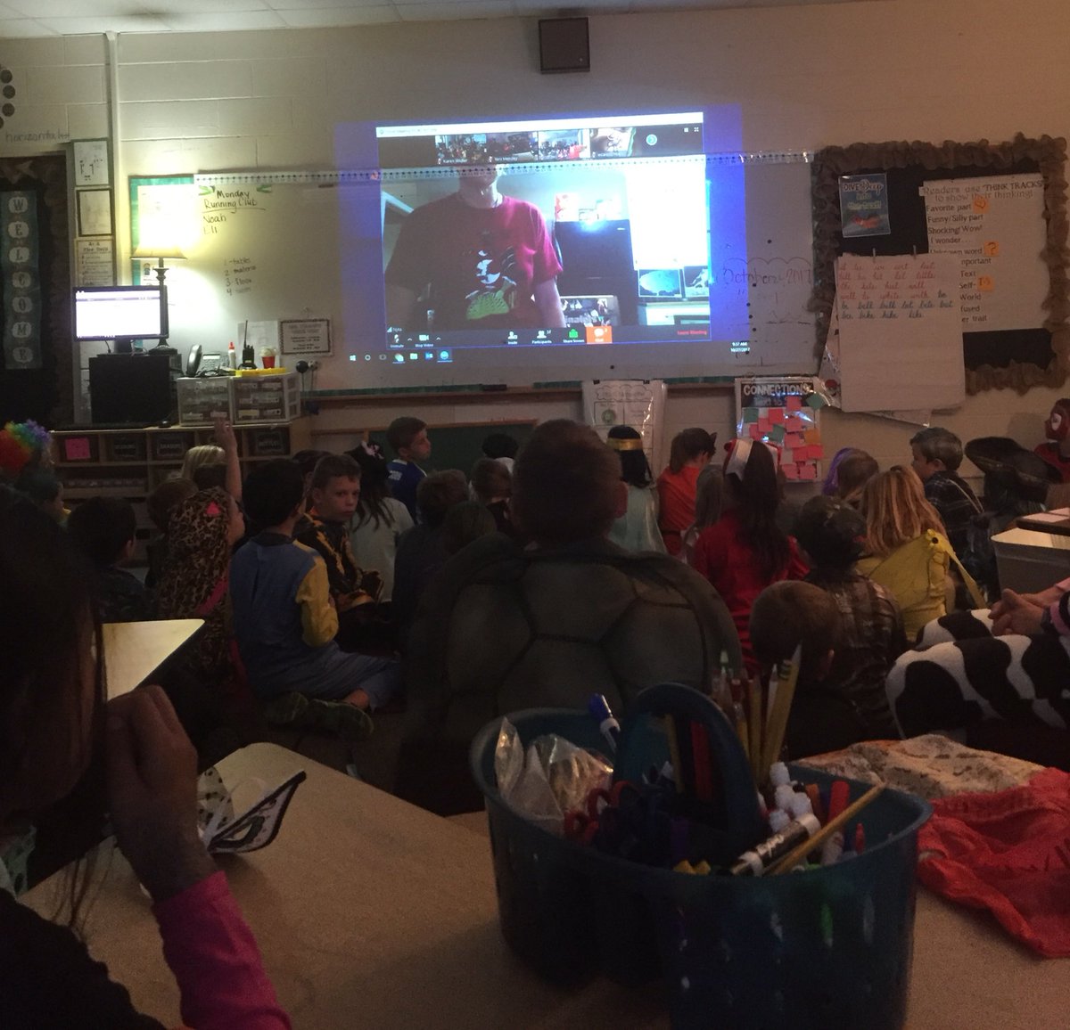 ttoddedu's tweet photo. Interactive Learning through Texas Wildlife on 🦇 Bats. #whywisd #CrockettRoos https://t.co/iE9GJtL3g0