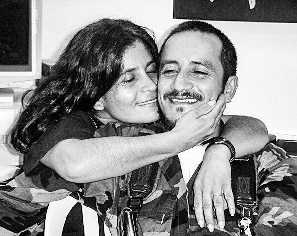 SoyLaLucha's tweet photo. Buenos días, el amor es siempre revolucionario. ✊🏻♥️ https://t.co/En29BhomT9