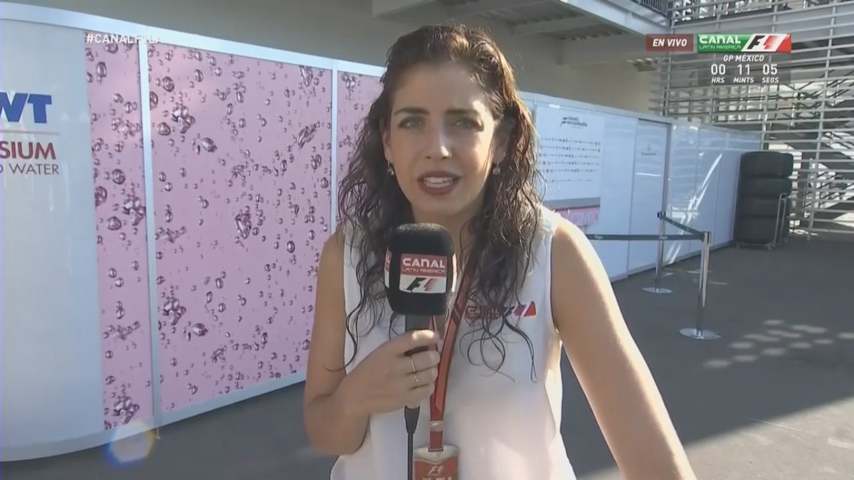 DanielFigueroaP's tweet photo. @giselle_zm nos abre las puertas de su casa para el #GPMexico #DirectoFormula https://t.co/ODbXq88qwk