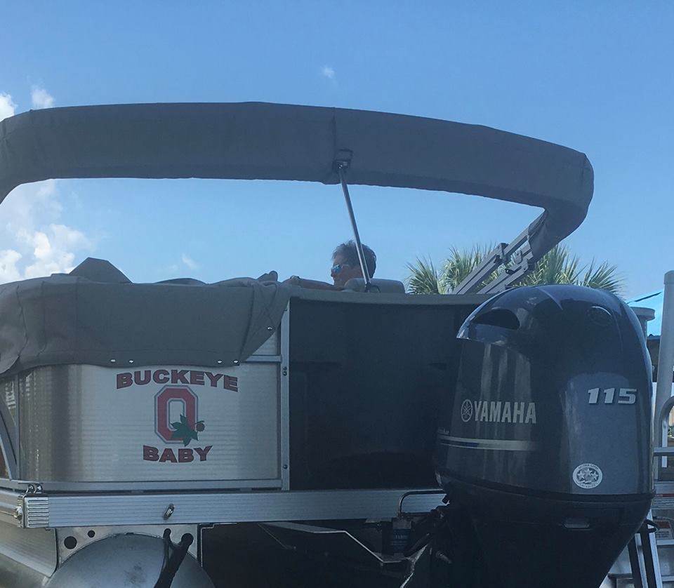 BennyPontoons's tweet photo. Can you guess where this #Bennington owner calls home? Photo courtesy of Gerald Riggle. #BennyStyle https://t.co/SZPGo5CMf3