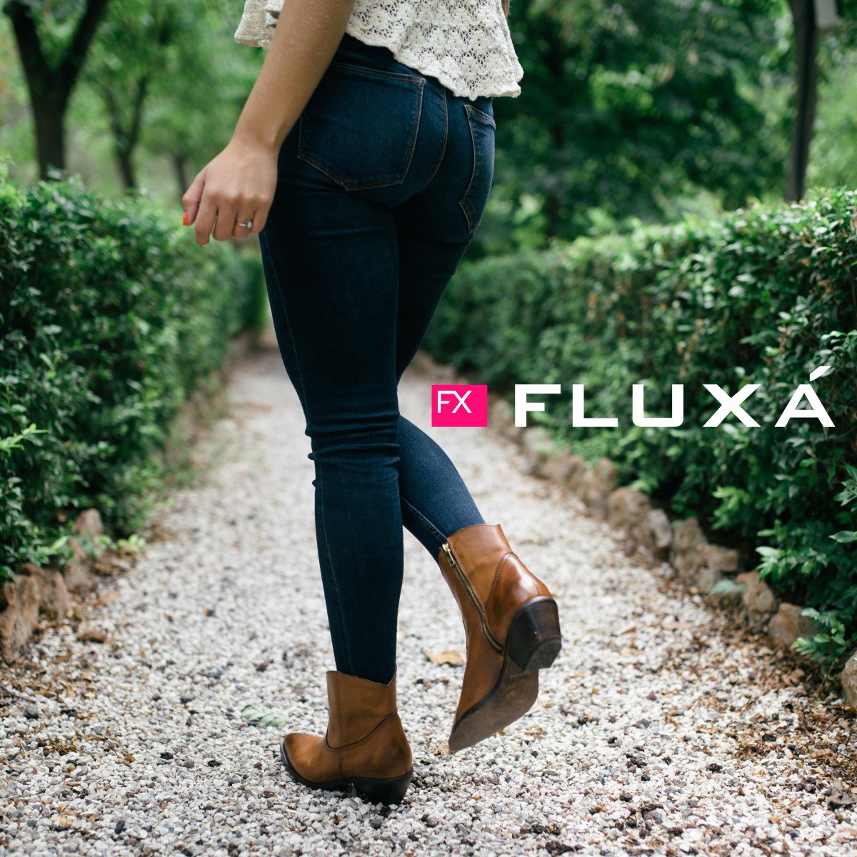 FluxaShoes's tweet photo. Si estabas buscando tu calzado para el otoño, estás de suerte. ¡Visita la web de Fluxá y escoge! #zapatos #mujer https://t.co/o0q91g7vP4