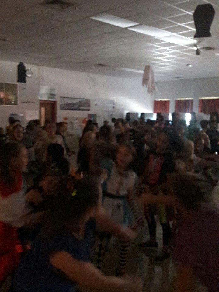 DeniseFockler's tweet photo. NLES dance!!! @north_landing @vbschools @JBNLESPRINCIPAL @jennied34 https://t.co/GqSH5Ty3pz