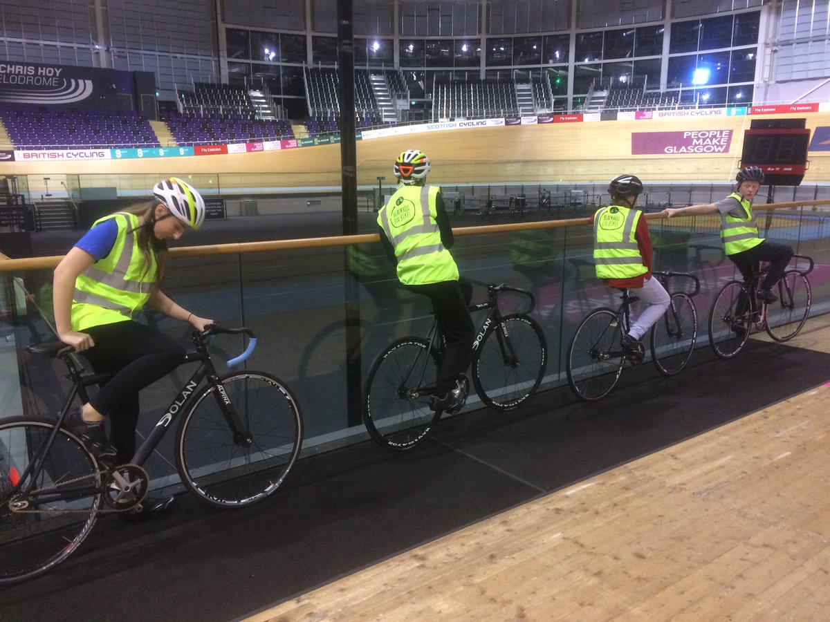 _OnBikes's tweet photo. Back at the #SirChrisHoyVelodrome for those young people who have given lots to the project! #CyclingCulture #AllThingsBikes https://t.co/bhl97I0FQ9