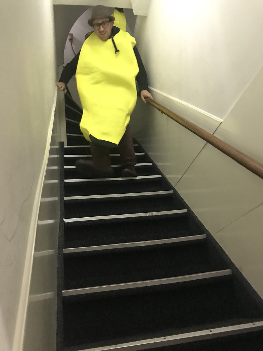 Crabby5's tweet photo. @AdrianEdmondson surely my mate dressed as Eddie on his stag is worth a retweet? #Halloween #ExplodingCarrots https://t.co/yxJLTYi42B