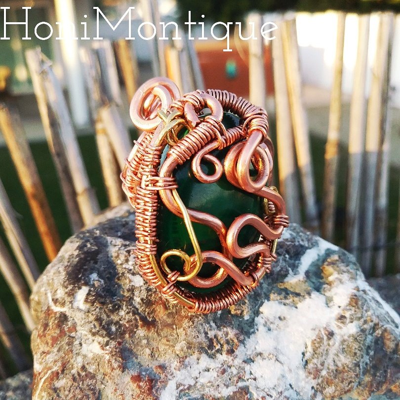 HMwaistbeads's tweet photo. #heartchakra 
#malachitejewelry #malachitering #malachitebracelet #malachiteset #malachite #jewelry #jewelryartist #bodyart https://t.co/n3oWyb1vyP