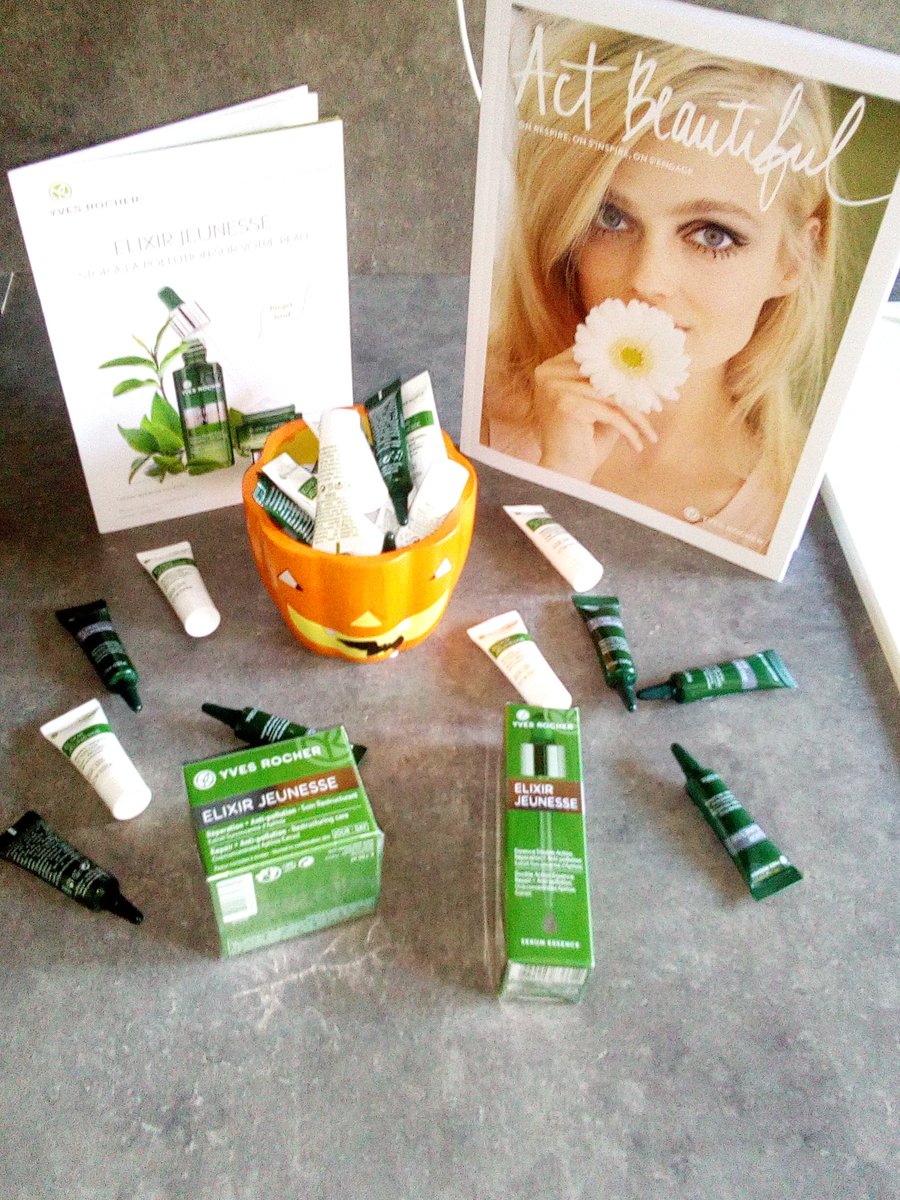 TyphBass's tweet photo. 💞Ambassadrice Yves Rocher💞

😊 #Trnd_Fr #YvesRocher #ElixirJeunesse 😊 https://t.co/5WFL4MHVft