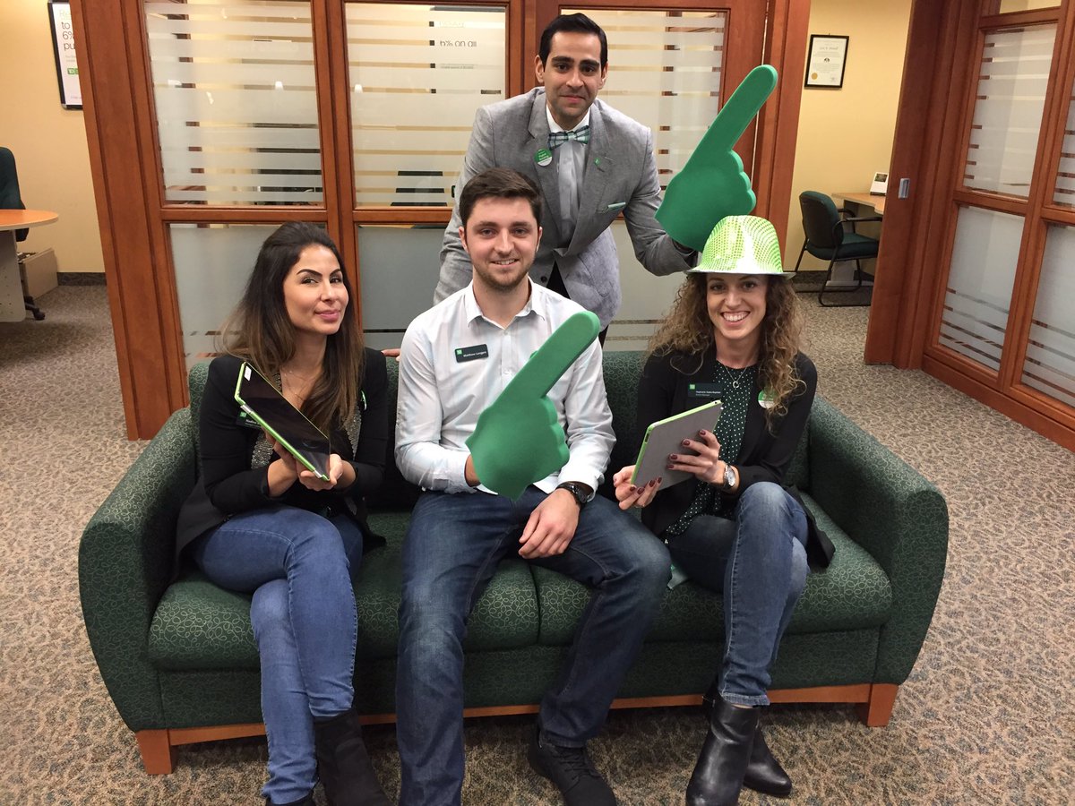 JustinManuel_TD's tweet photo. At March Rd &amp; Klondike expereince the comfort of #DigitalBanking! #Digital30in30 27/30 @AndrewP_TD @TaraLynnH_TD @JennAuld @staylorbaptiste https://t.co/bi2b96YUi2