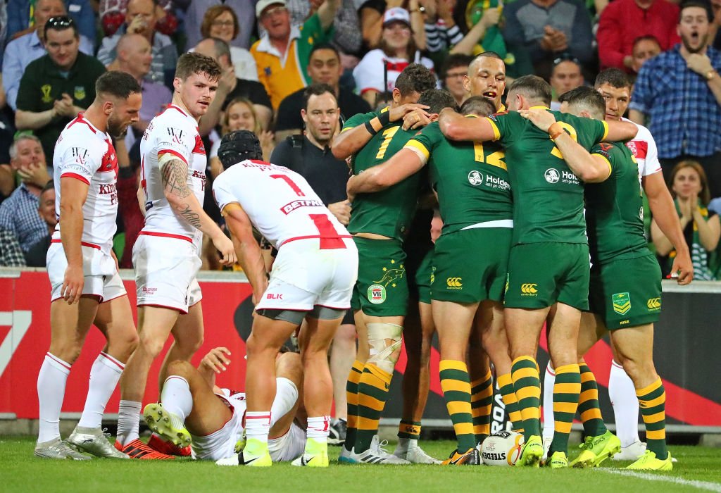 England suffered their 12th consecutive defeat against defending champions Australia in their #RLWC17 opener.

bbc.in/2iBgcKZ