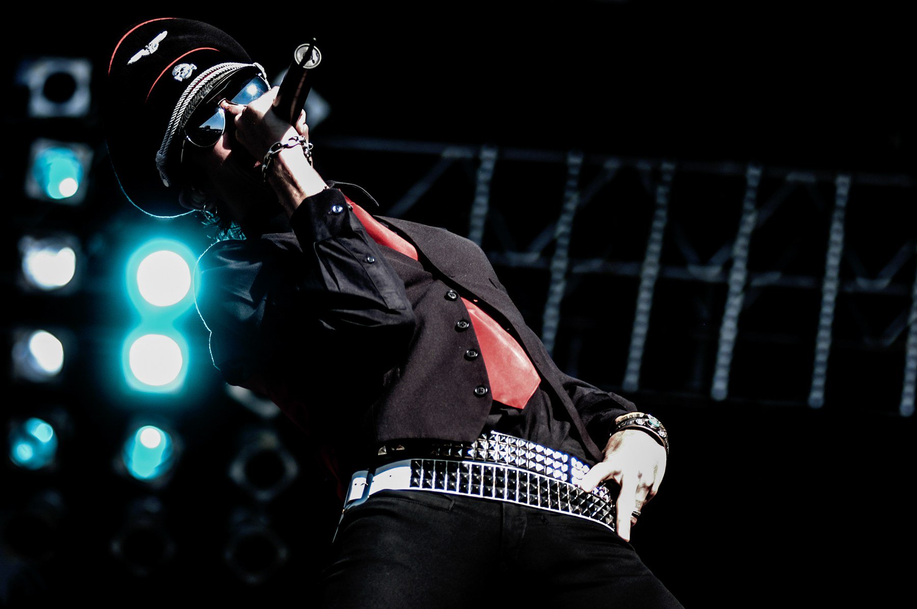 Happy birthday Scott Weiland Netherlands / June 2005
by Mike Nicolaassen 