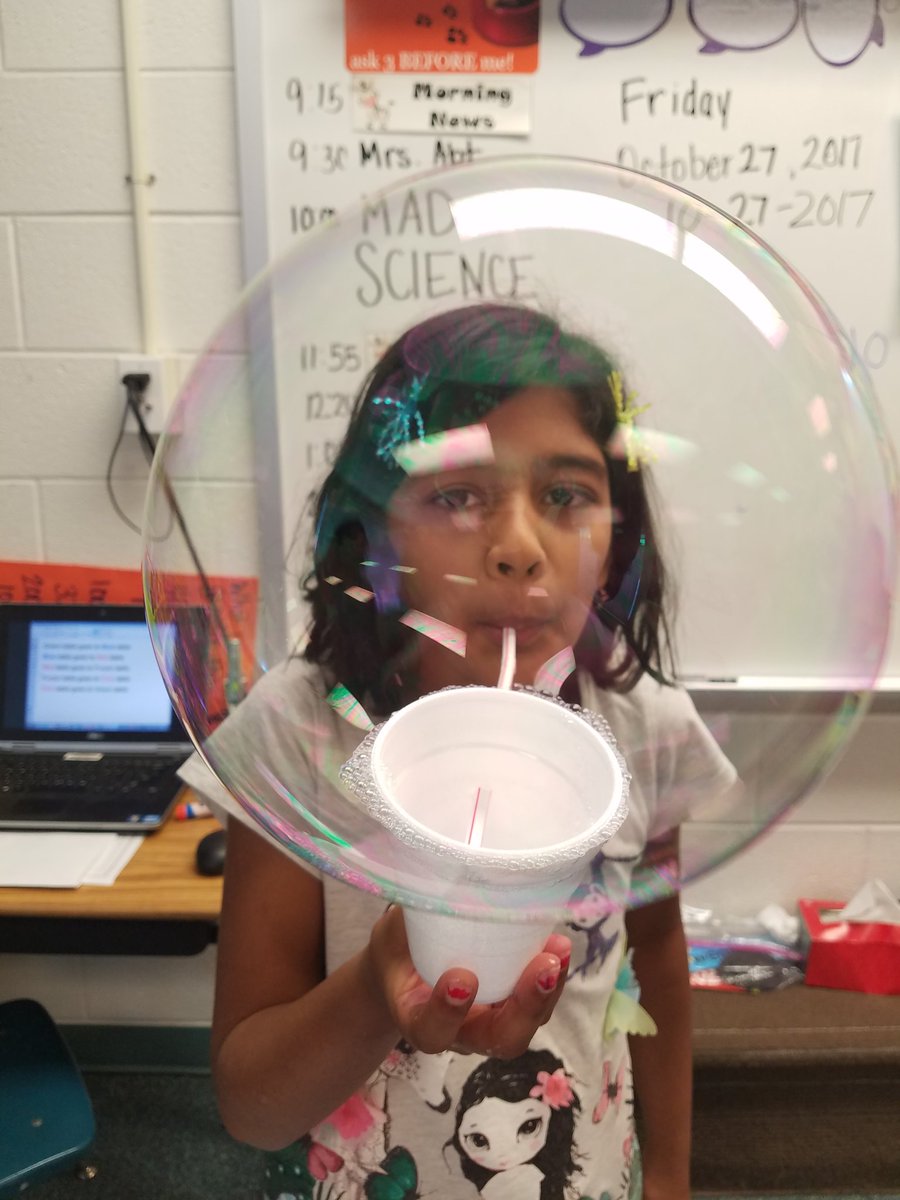TeacherGant's tweet photo. She's in the bubble! Biggest Bubble station! #funingrade2 @colinpowelles https://t.co/6deBx7xvVc