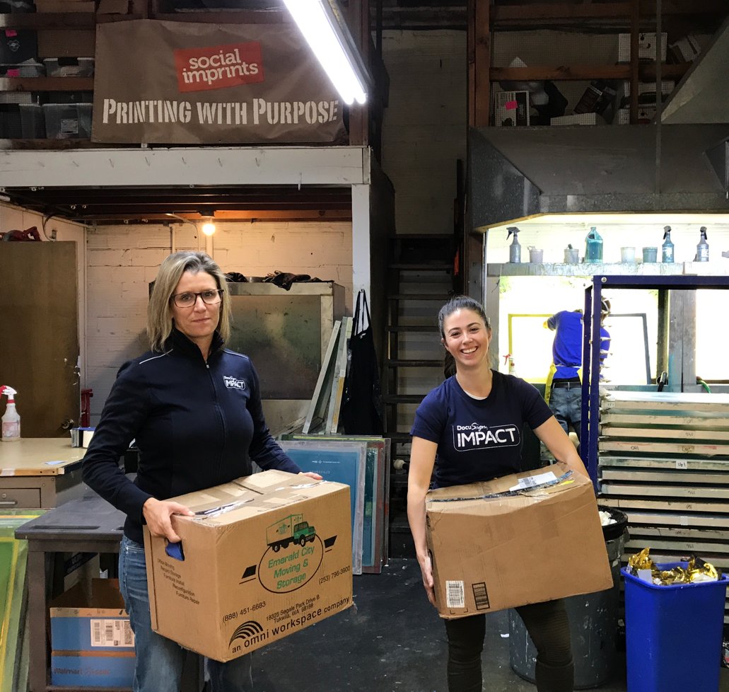 DocuSignIMPACT's tweet photo. Thank you at @socialImprints for transporting donated items collected by our employees to North Bay Fire Victims. @amyskeeters #bandtogether https://t.co/MGgXhePQXv