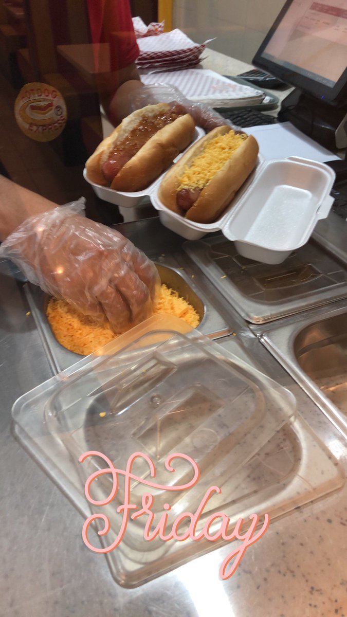 barhom107's tweet photo. I'm at @HotdogExpress in Riyadh https://t.co/VBKMCR6Bzl https://t.co/xYSTXG4J7e