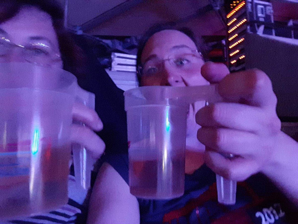 Beekeeper2011's tweet image. Having a wonderful time, cheers #SixDayLondon