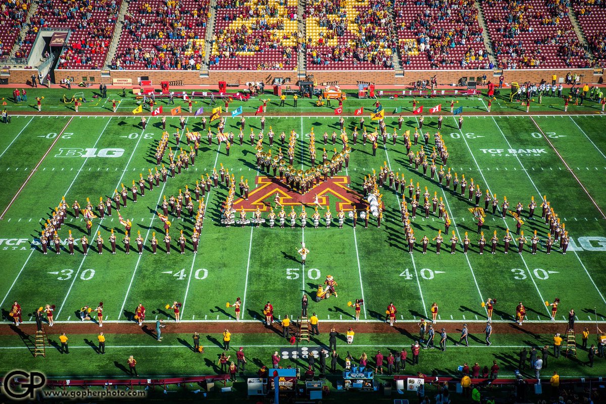 aubreyt24's tweet photo. Because what could be better than a 300+ person band backing you up? @NFL @pepsi @jtimberlake #PepsiHalftime #SLBII #UMNmarchwithJT https://t.co/9E85CXuxCR