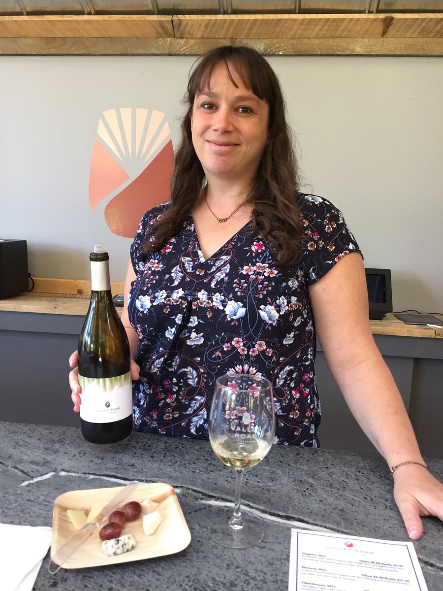 sarahunt's tweet photo. Love the wine &amp; cheese pairing at @valleyroadwines with awesome pourer Sarah. #VAwine https://t.co/7JywSarsF8
