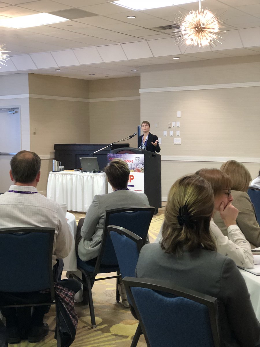 Learning about the change curve.  <a href="/KChovanEIS/">Karen Chovan</a> <a href="/WIMWiNSK/">WIMWiNSK</a> #WIMWINSK #MYP2017