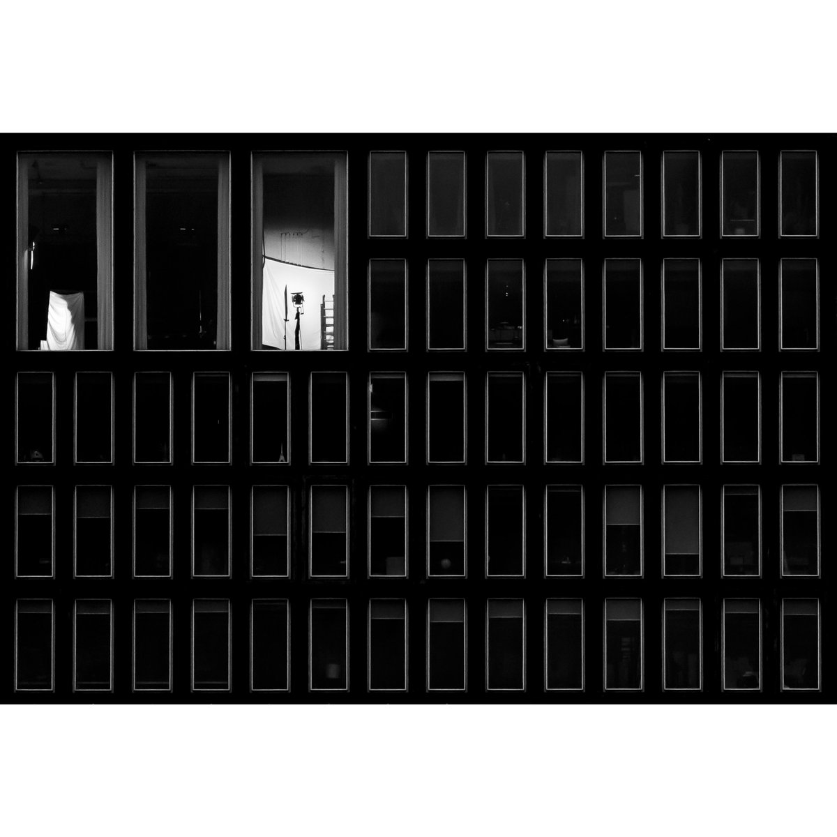SivarsPhoto's tweet photo. The photo studio. #Amsterdam #photography #architecture #blackandwhite #blackandwhitephotography #geometry #patterns #artphotography #bnw https://t.co/bglpJ1q1hs