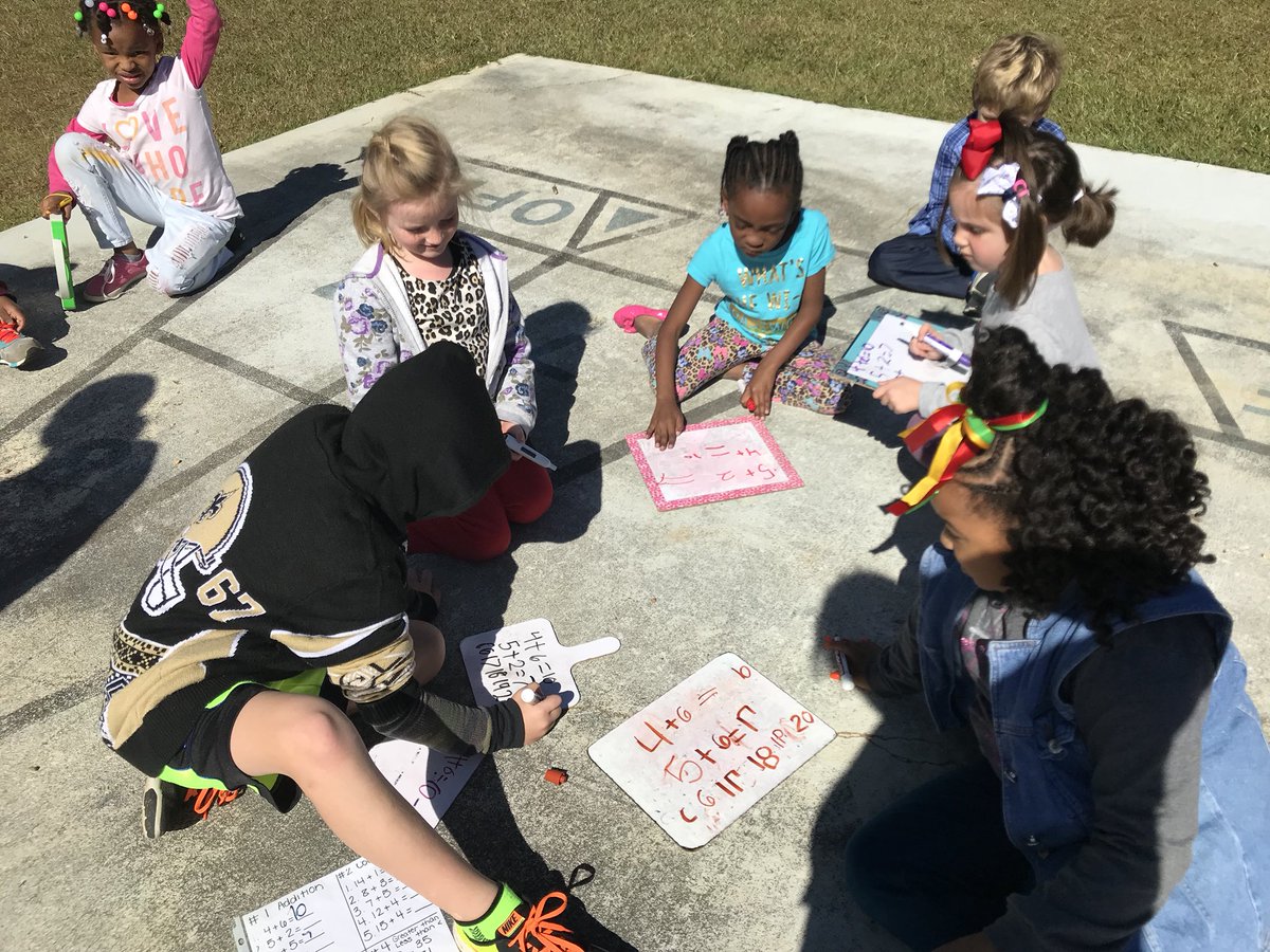 JPMrsDark's tweet photo. Hungry Hungry Hippo math practice #jprocks #engaged https://t.co/VWEeakZYHM