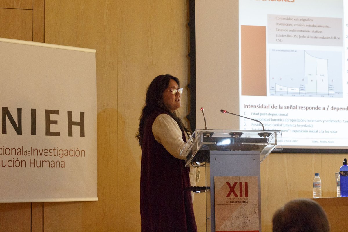 CiaXII's tweet photo. Cerramos el #CIA2017 con "Arenas de Desierto Rubefactadas: correlaciones entre geo-proxies geoquímicos, geocronológicos y sedimentológicos" https://t.co/2Q6oAYDiBU