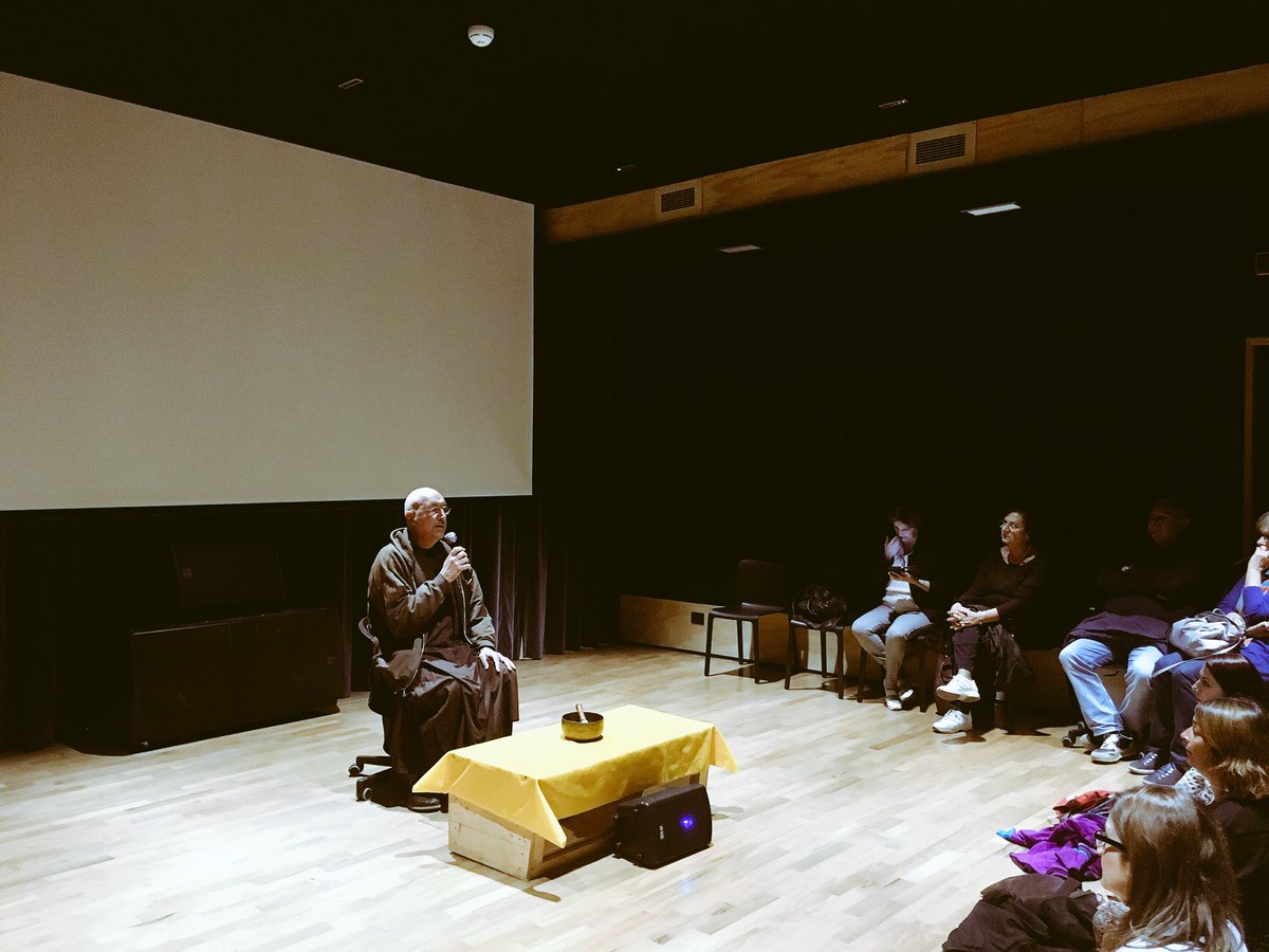 convsulfuturo's tweet photo. πCinema #sulfuturo | Phap Ban, leccese, racconta Walk With Me un documentario di #marcfrancis e #maxpug sul monastero francese buddista https://t.co/UyPZKO8jH2