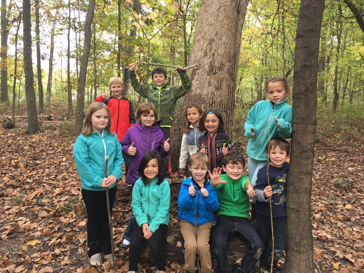 EVVDaySchool's tweet photo. School is out, but Academy Day participants are having fun on the wooded trails this morning! #onlyateds #nature #fridayfun https://t.co/JvgBOfuxMX
