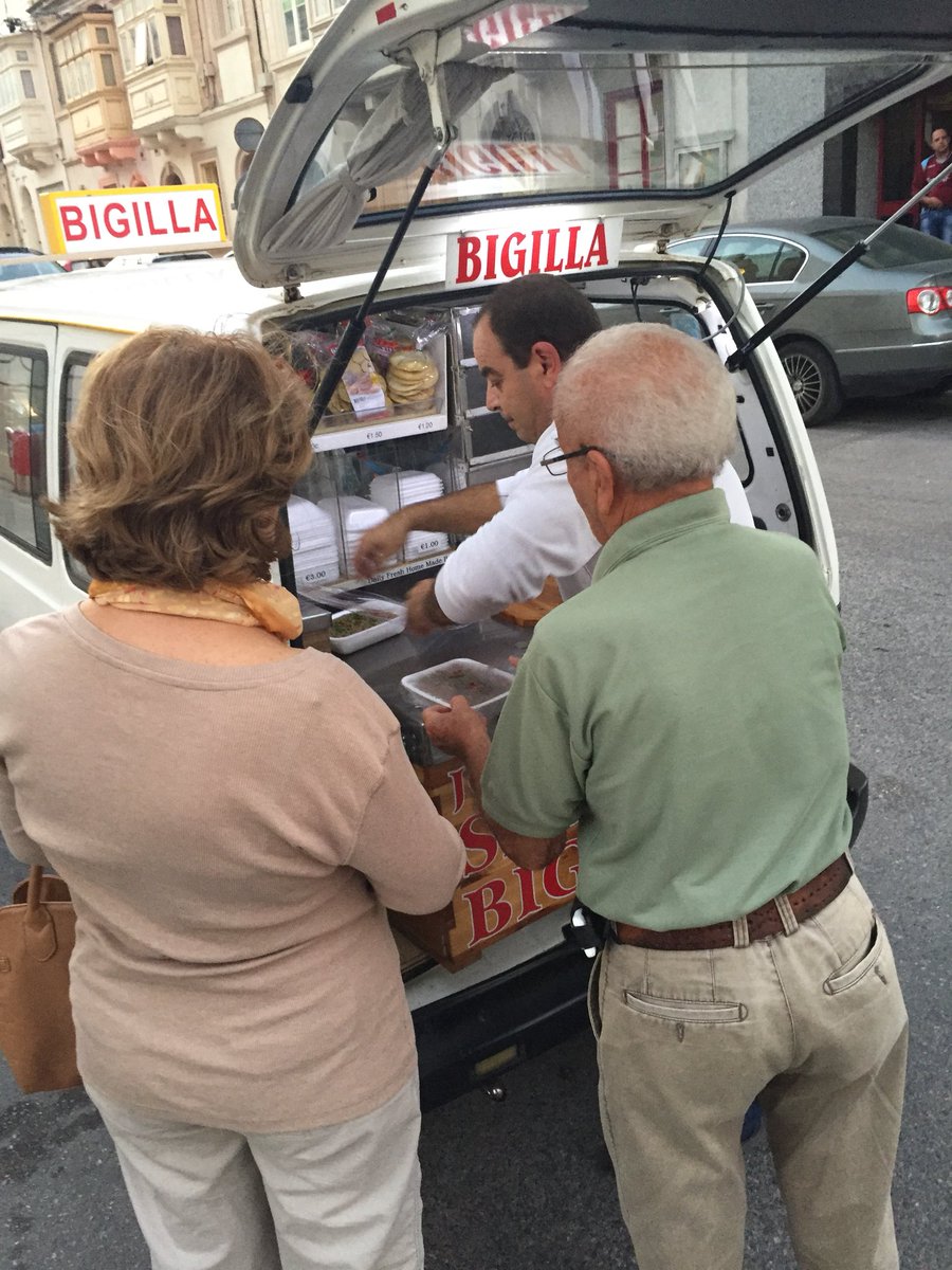 m_cacciottolo's tweet photo. Some bloke is yelling with gusto over a loudspeaker in my street. Turns out it’s a recording, for this guy, selling bigilla. https://t.co/WVsT3iBFbi