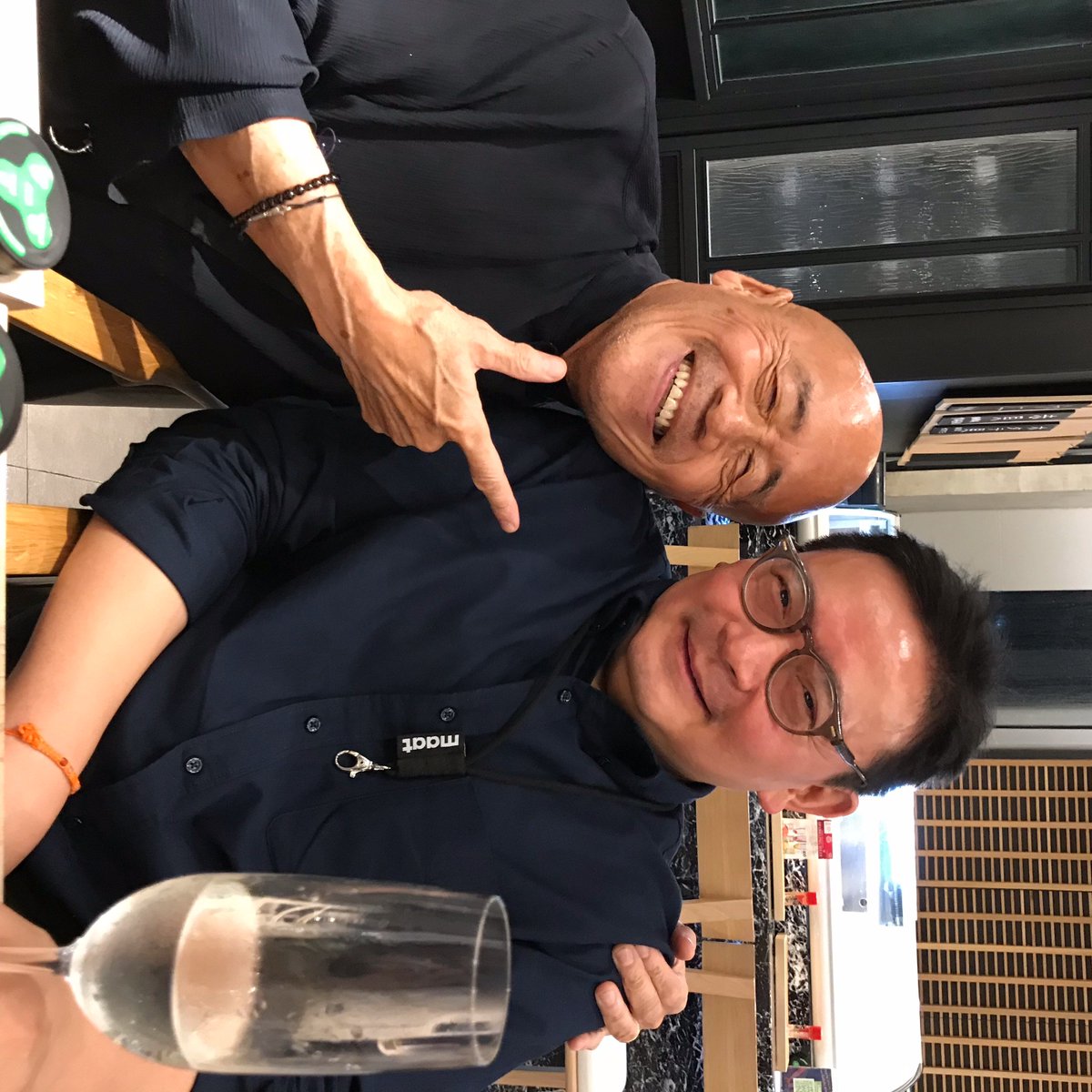ChefKenHom's tweet photo. #waterlibrary is an all-time fun place when I am in #bangkok for one of my non-Chinese fave, #fishandchips. Here I am w Shane &amp; friends https://t.co/ccEYOgWO4z