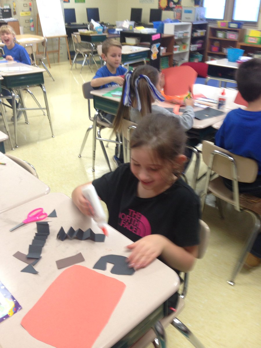 charlotte_khune's tweet photo. @Primary_Bobcats PRIDE PARTY Fun today!💙#GoodBehaviorReward #weRock #GoCats https://t.co/heqHdciitL