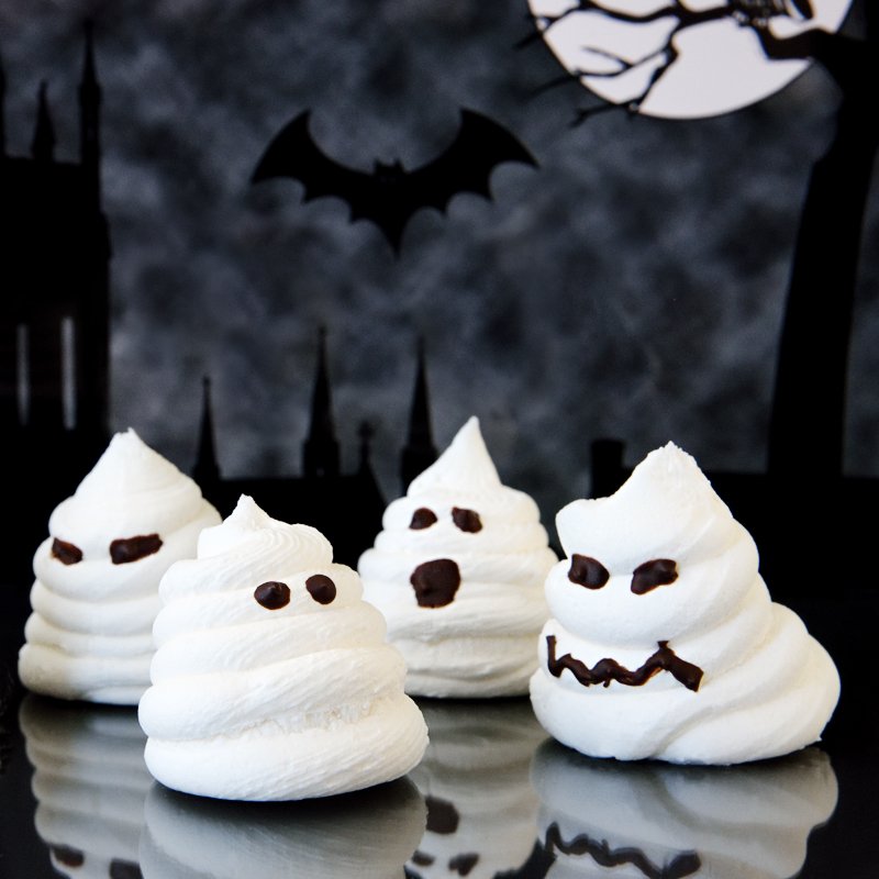 LittleSwissBake's tweet photo. #Halloween #halloweenbaking #vegan #veganbaking
https://t.co/vdDhO7DMej https://t.co/HagOwYvLdn