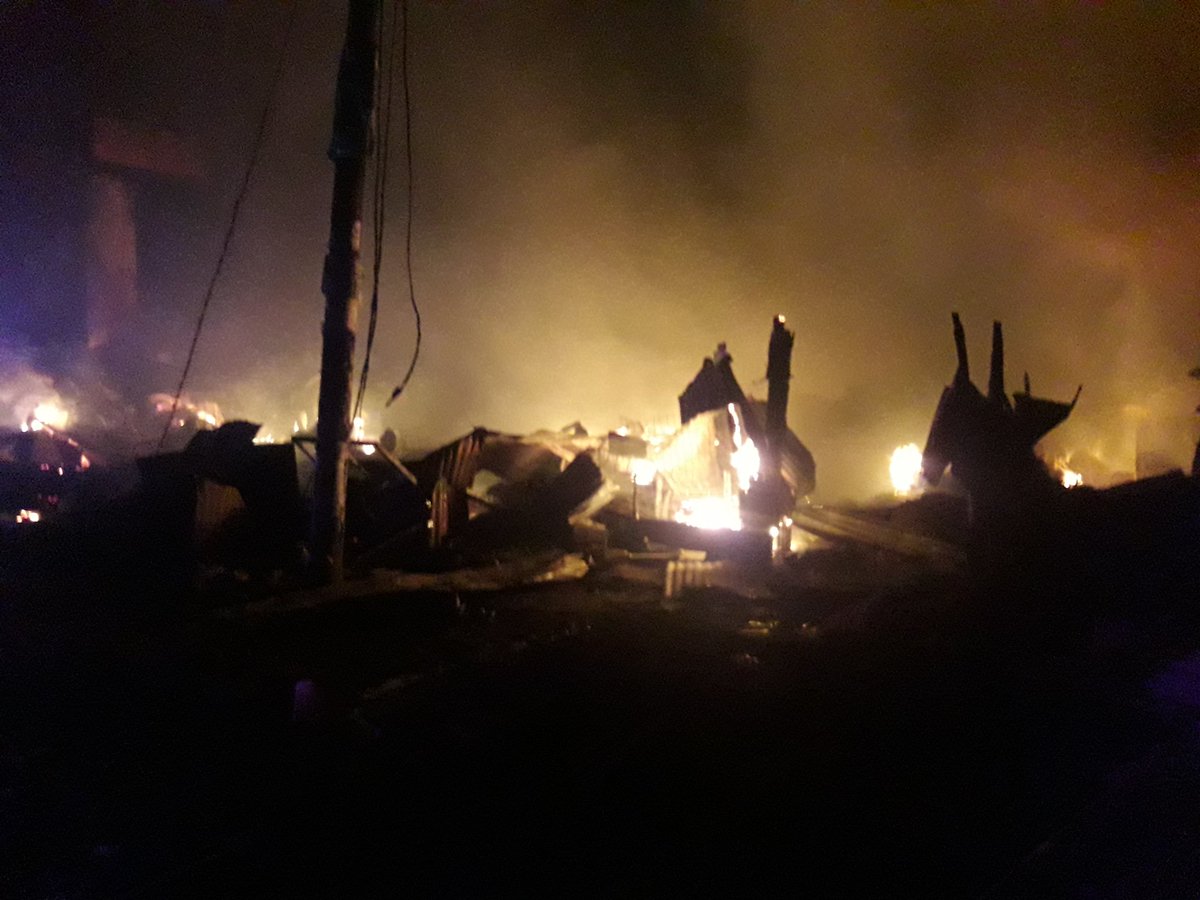 adrianblomfield's tweet photo. Kawangware tonight after apparent revenge attack on opposition areas in the slum. Police will only say 'thugs to blame. #KenyaPoll https://t.co/3itBxTDh9i