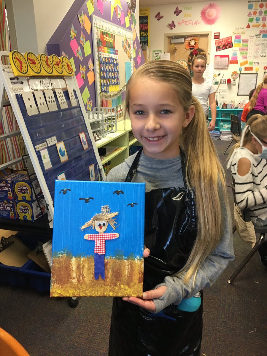 CooperatMiller's tweet photo. Best part of Friday? Genius Hour!  Crafts club is at it again. #MISDProud @LMiller_Elem https://t.co/OMxRnqC04w
