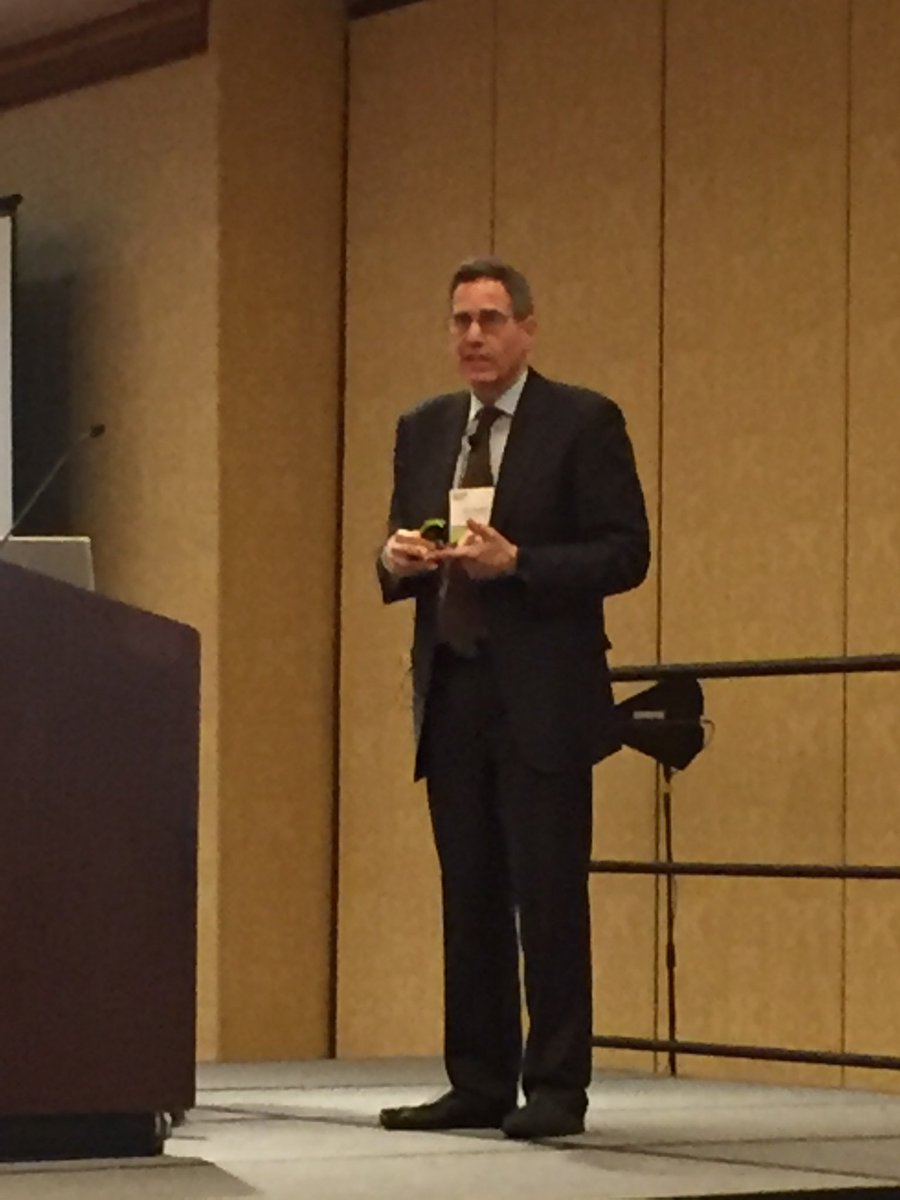 Beccah_Health's tweet image. “Make the right thing to do the easy thing to do,” recommends @RichardBaron17. #choosingwisely #wachoosingwiselysummit @ABIMFoundation