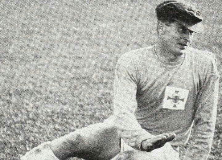 Happy 85th birthday to former Northern Ireland goalkeeper Harry Gregg - a lasting icon. 