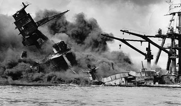 ScreamingRussia's tweet photo. @superiorcountry I'm so #sorry about the attack on Pearl Harbor. We had an #alliance in the past and I never want to see you #hurt https://t.co/0Vg1eq1Jom