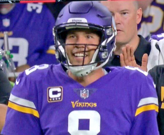 NFLRT's tweet image. Sam Bradford looks like a kid that dressed up for Halloween as Sam Bradford 🎃