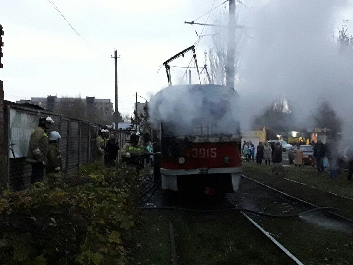 666_mancer's tweet image. Ещё несколько фоток сгоревшего трамвая vk.com/wall-93744481_… #Донецк