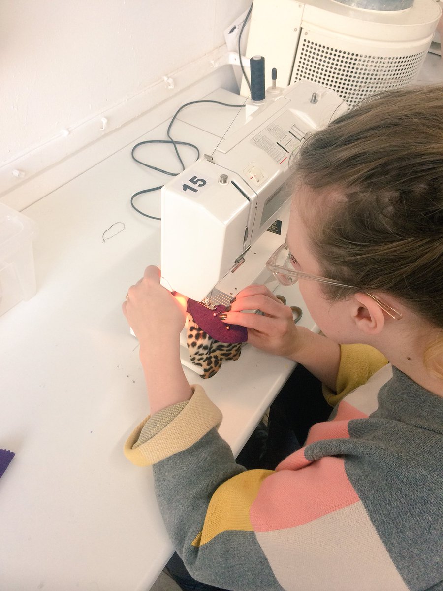 SaraNevay's tweet image. Congrats to all @MakeShiftDND participants - Great makes today &amp;amp; chats about #craft &amp;amp; #wellbeing #CCMakeShiftDo @DJCAD @CraftsCouncilUK