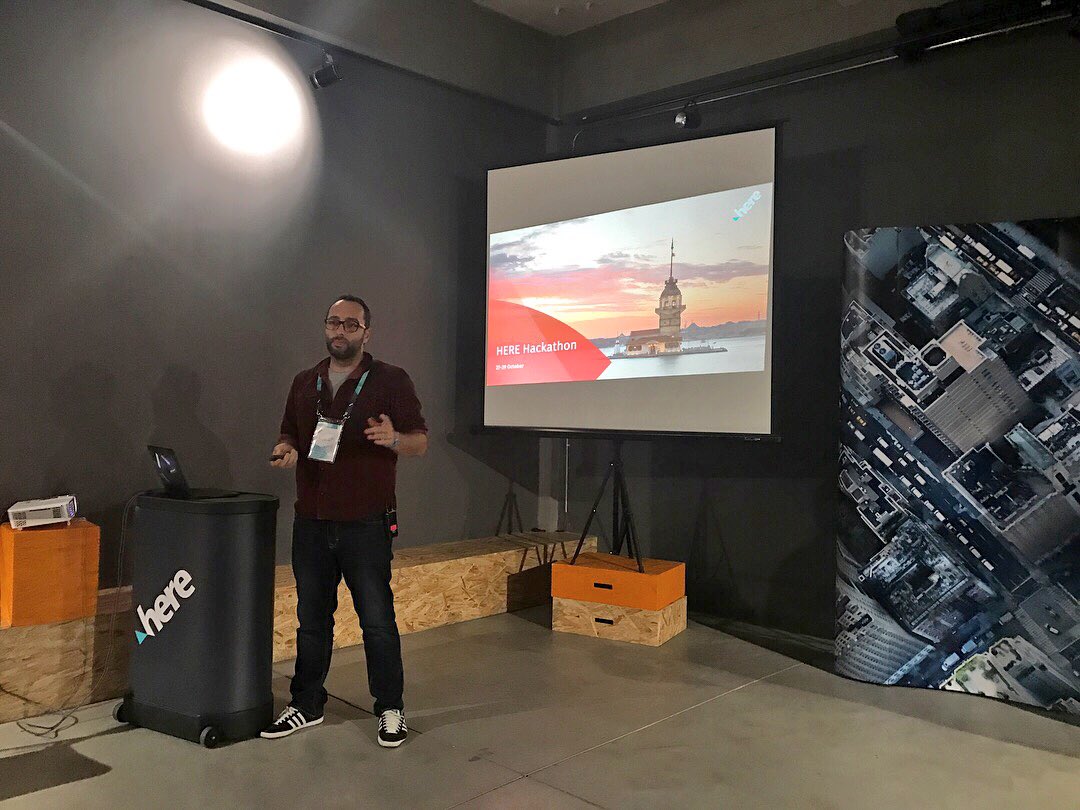 hackquarters's tweet photo. HERE Hackathon @sadeceka'nın konuşmasıyla başladı! #here #herehackathon #gladtobeHERE #hereistanbul @here https://t.co/5XRrnABbM8