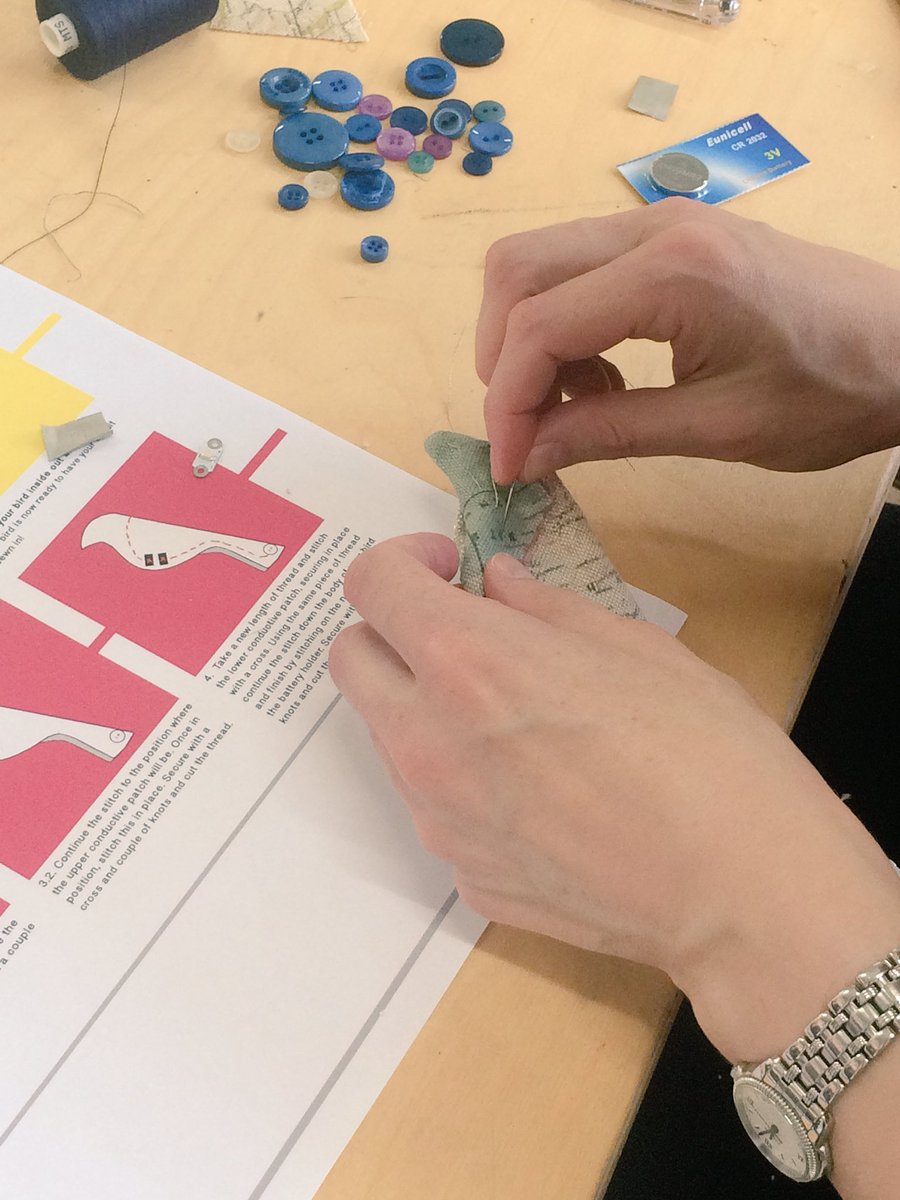 SaraNevay's tweet image. #Crafting for #wellbeing - friend birds in progress @MakeShiftDND #ccmakeshiftdo @DJCAD @CraftsCouncilUK