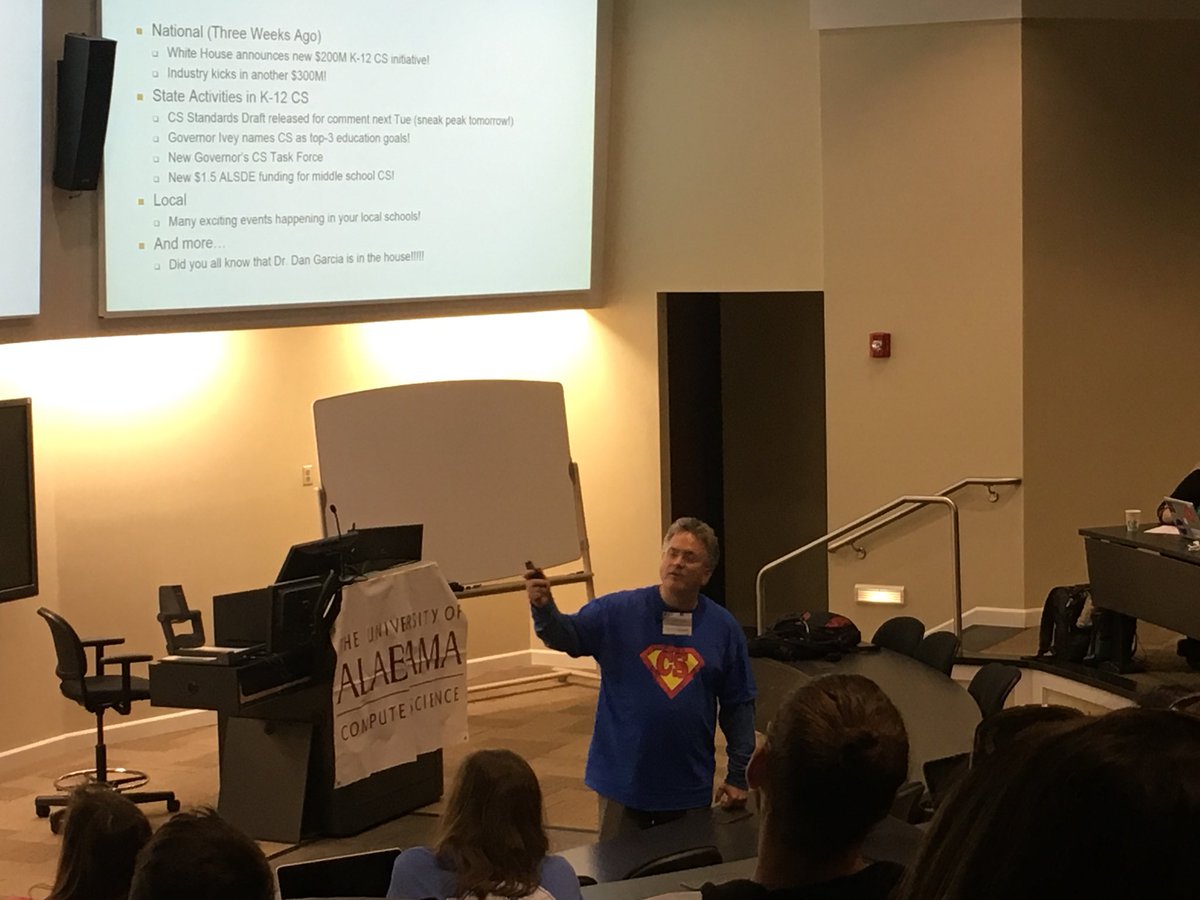 cowqlusnerd's tweet photo. Dr Jeff gray welcome for the CS Fall Conference!@AplusCR https://t.co/0uCc8VkSuT