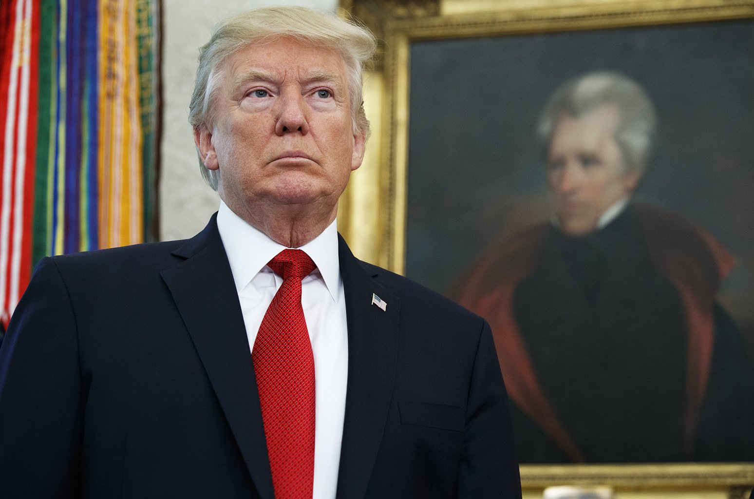 Trump messages Happy Birthday Wishes to the Wrong Lee Greenwood 