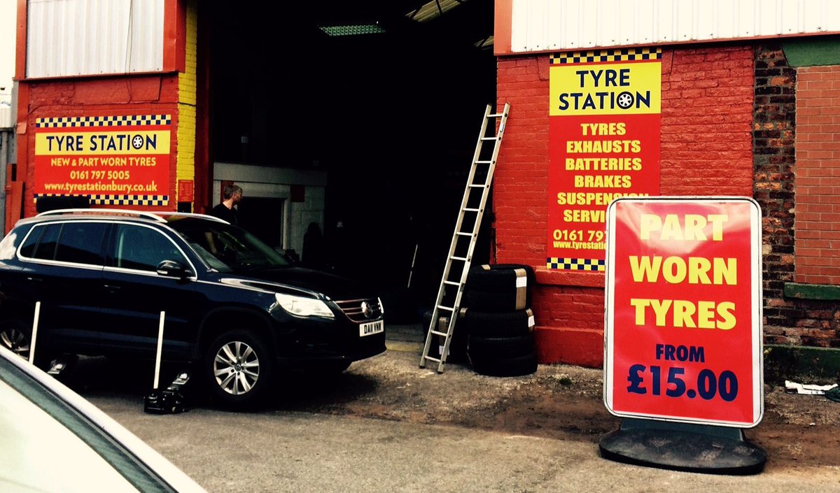 burysigns's tweet photo. We really are busy busy bees 🐝
#acventilation #rochdale #sassyhairbydaniel #bury #tyrestation #carolgodbys #therock #signs https://t.co/Qopm5GU7xb