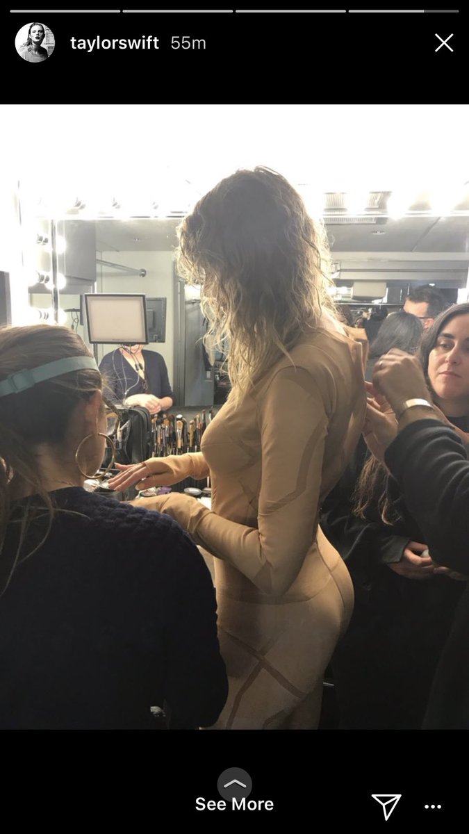 KangaroosForTay's tweet photo. Behind the Scenes of the Ready for it MV from Taylor’s instagram story showing off her awesome bodysuit! Shutting down the haters 👌🏻#ReadyForItMusicVideo https://t.co/WkBGVgJY17