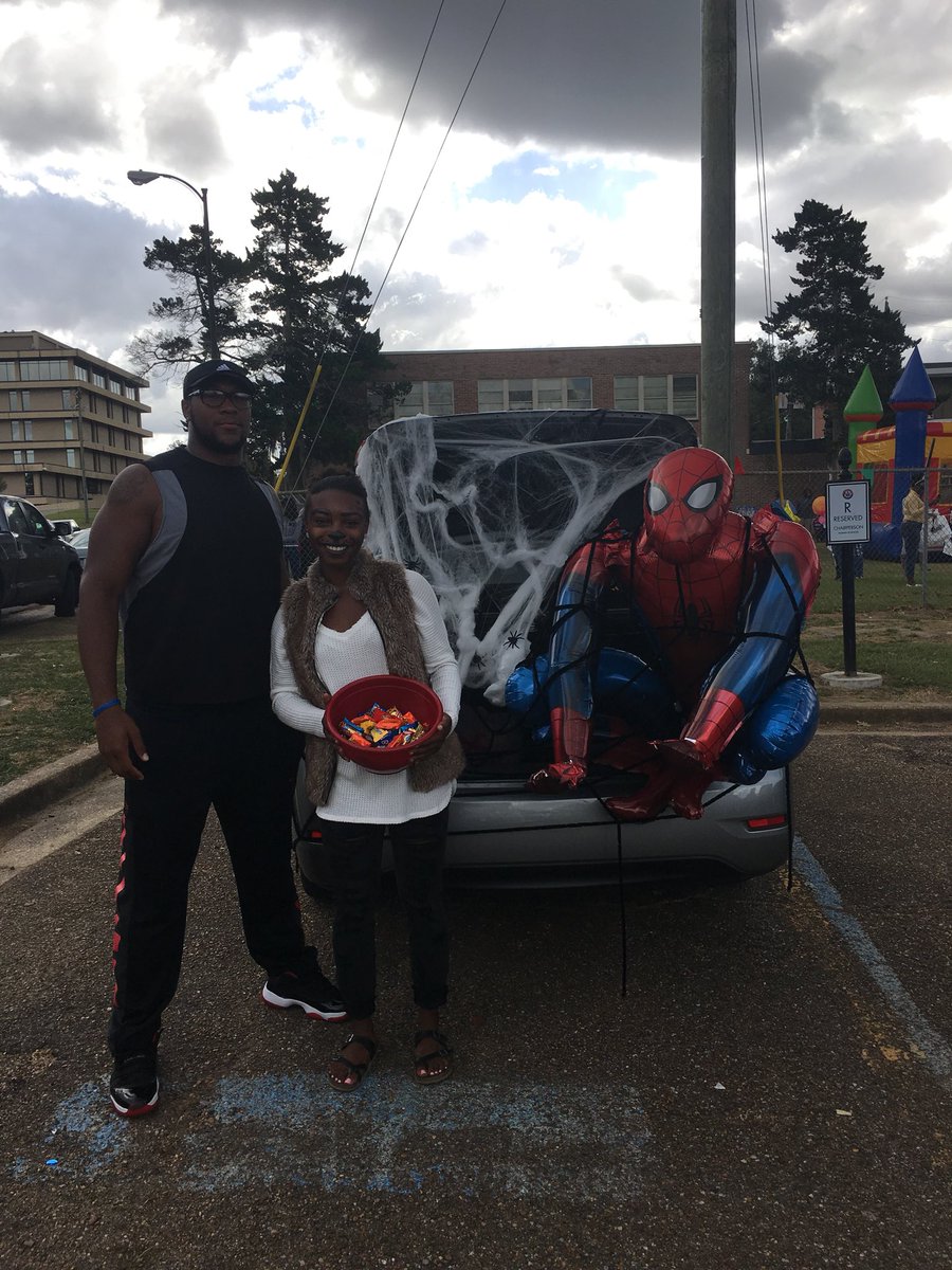 Alcorn_OAAE's tweet photo. #TrunkOrTreat #AlcornStudentAthletes #AlcornSAAC #AlcornCDC #WinningNeverStops #BeyondBrave #CommunityService ππππ https://t.co/NfJfVnPK8Q