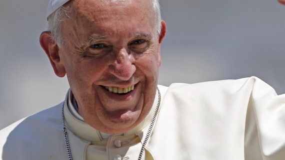 Arguments's tweet photo. Aprovecha tu #oración de hoy para refrescar las ideas que #Francisco nos transmitió en #Colombia: #ElPapaCol https://t.co/uI4CmxK7Vj https://t.co/ip3AWm74pv