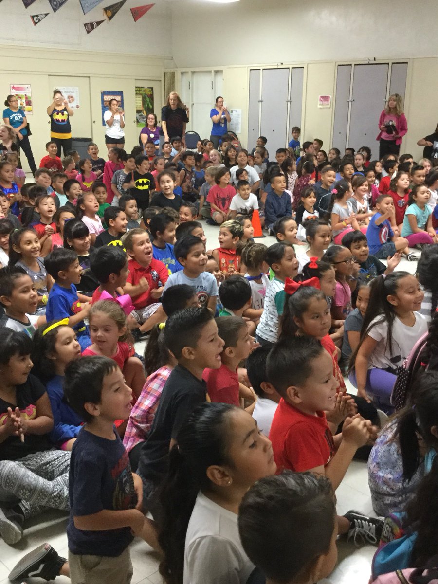 gkruip's tweet photo. Amazing Red Ribbon assembly at Arbolita! Police officers and police dog teach important lessons to our students. https://t.co/LQhQc7GPQC
