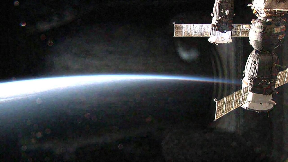 IsThis0n's tweet photo. Damn near live shot from the ISS rounding south Africa.. As the sun sets.. #HappyBlueFriday #GoHawks https://t.co/Io6chFa6iZ