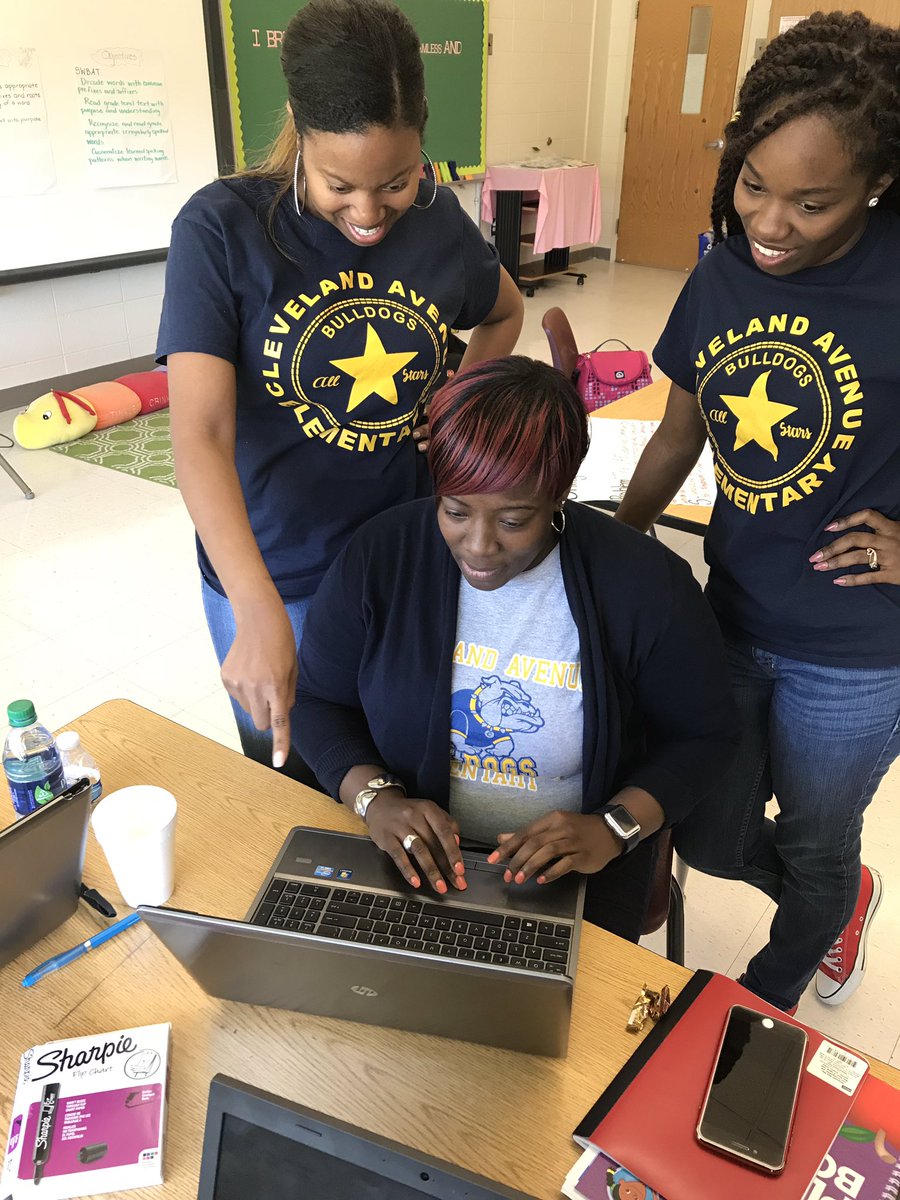 ebonygrace2121's tweet photo. PBL planning at Cleveland. Teamwork
Brainstorming 
Planning 🙌🏾
 @AssocSupBattle @SFreeman_STEM  @TaijuanClayton @klawrence81 @CAE_Principal https://t.co/drvhKn4dhT